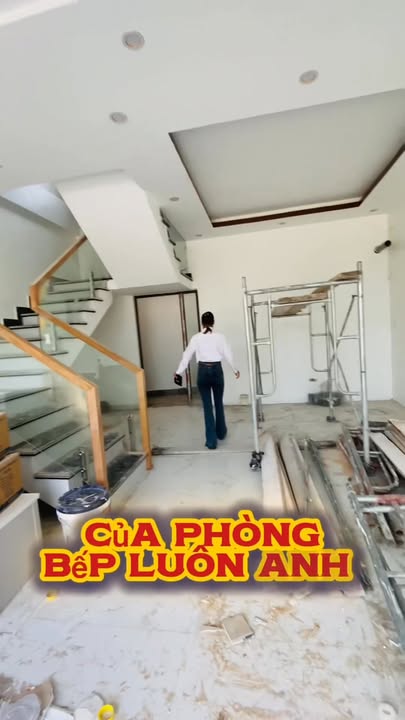 Nhà 3 tầng Hồng Thái 55m² giá 2.5 tỷ - Gần đường lớn, ô tô vào tận nhà!