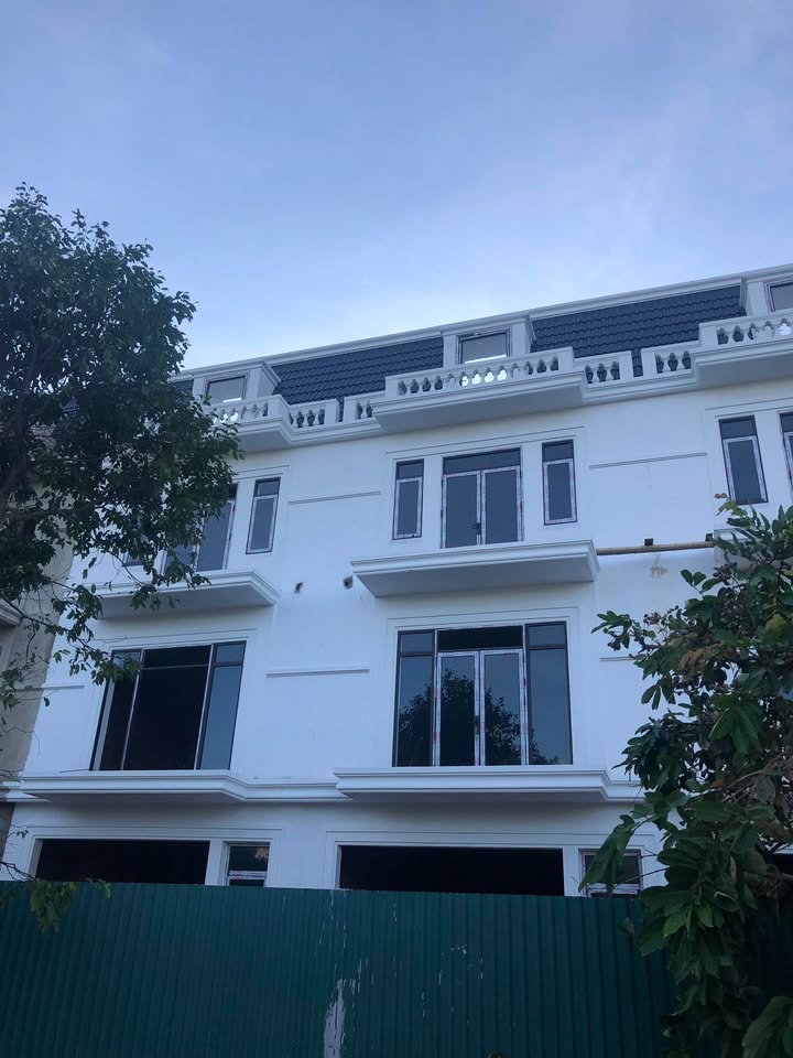 Nhà liền kề mặt đường Lý Tự Trọng Sầm Sơn 125m² - Giá tốt thỏa thuận!