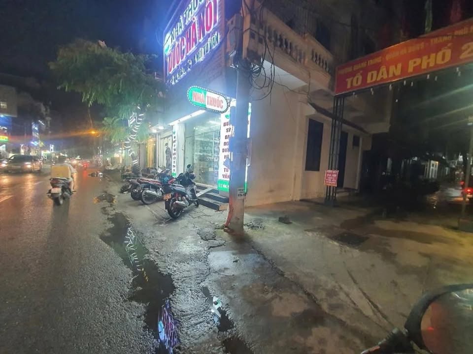 Nhà mặt phố Lê Hồng Phong, Hà Đông 40m² giá 12 tỷ - Đầu tư sinh lời ngay!