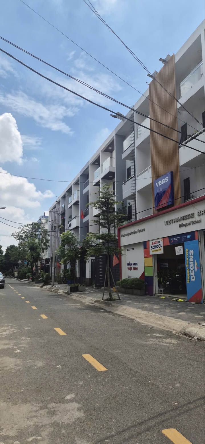 Nhà phố KDC Tên Lửa, Bình Tân 80m² giá 8.8 tỷ - Thương lượng nhẹ, sẵn sàng giao dịch!