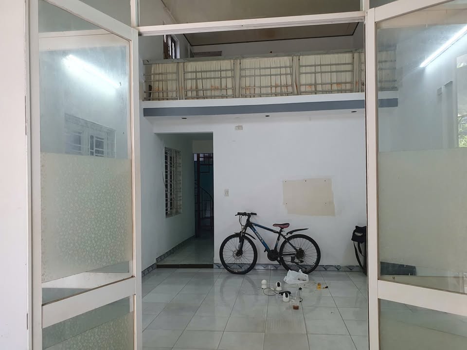 Nhà cấp 4 mặt tiền đường Nguyễn Văn Thoại 75m² giá 16 triệu - Thích hợp kinh doanh!