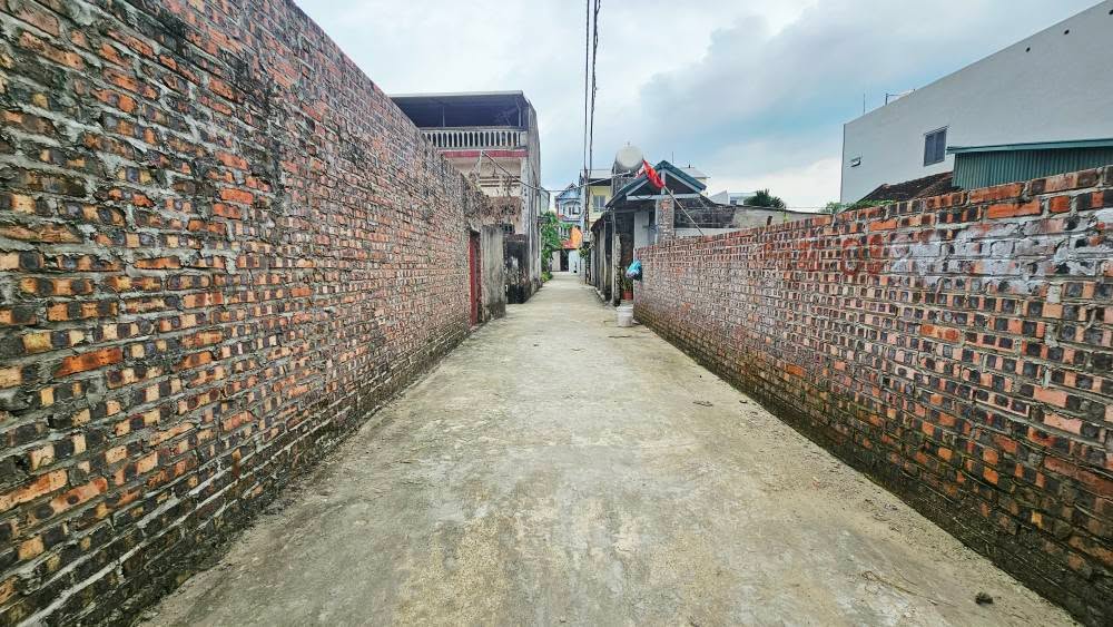 Đất thổ cư Thôn Đoài, Phú Minh 79m² giá 3.3 tỷ - Gần sân bay Nội Bài!