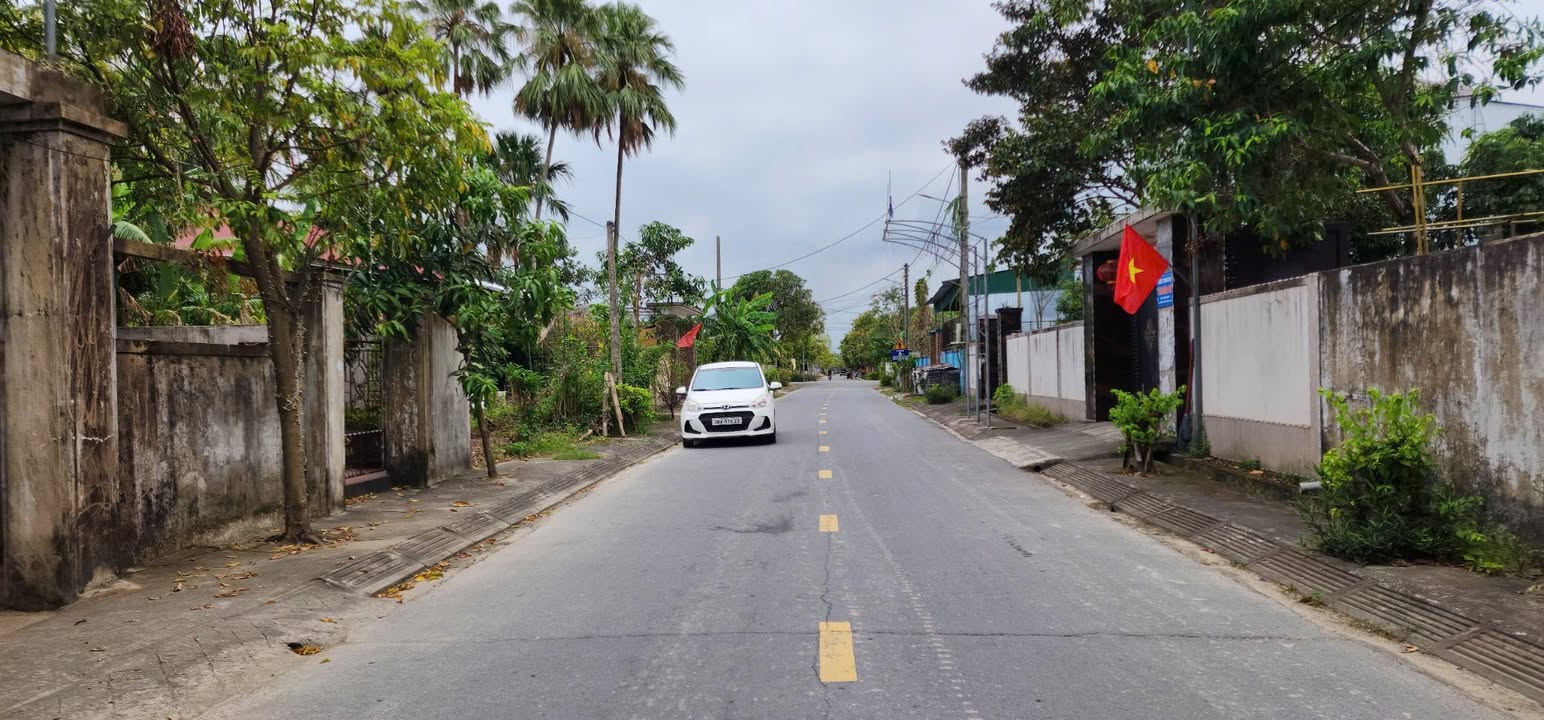 Đất nền Vinh - phường Hà Huy Tập 209m² giá 2.5 tỷ - Khu dân cư đông đúc!