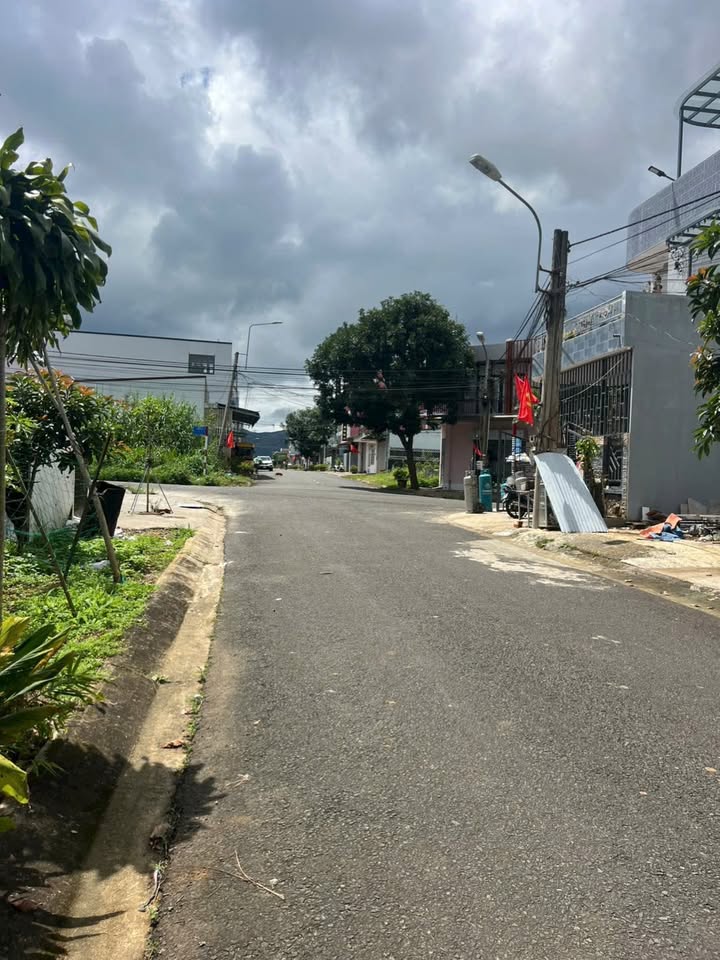 Đất nền Lương Thế Vinh, Bảo Lộc 100m² giá 3.25 tỷ - Cơ hội đầu tư hấp dẫn!