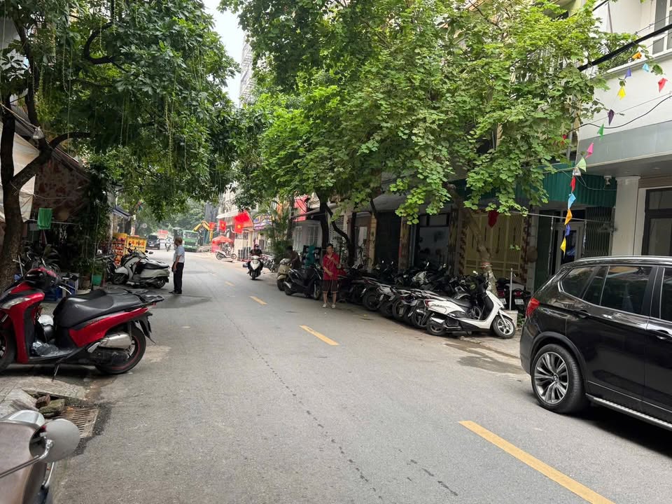 Bán đất mặt phố Lý Thường Kiệt, Hà Đông 30m² giá 10.8 tỷ - Kinh doanh sầm uất!