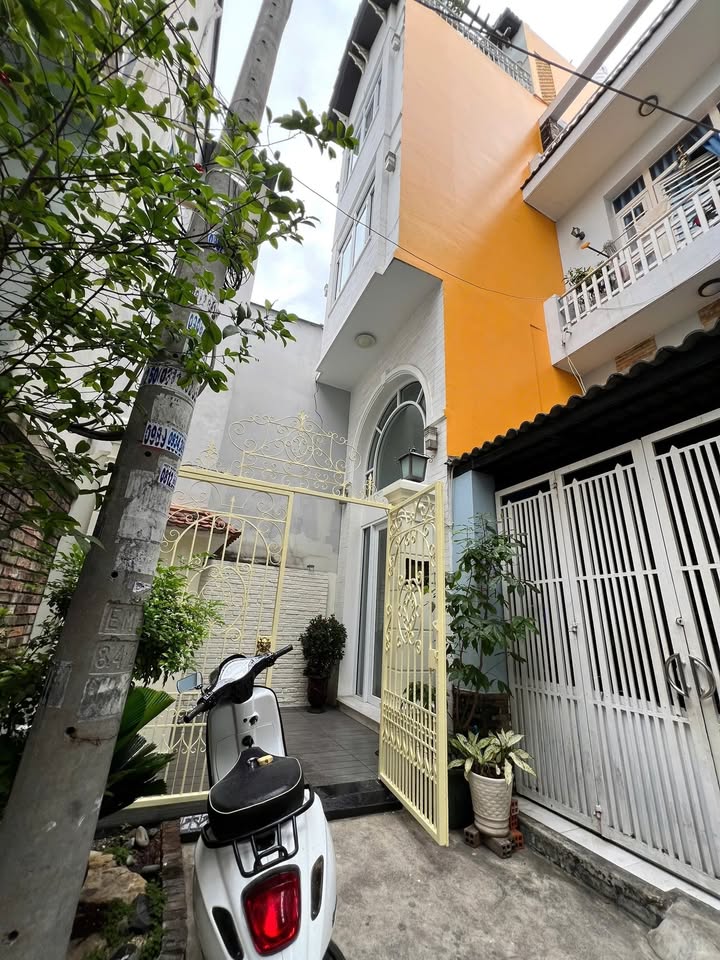 Nhà mới 5 tầng Cống Quỳnh, Q1 chỉ 9.9 tỷ - Giảm ngay 1.6 tỷ!