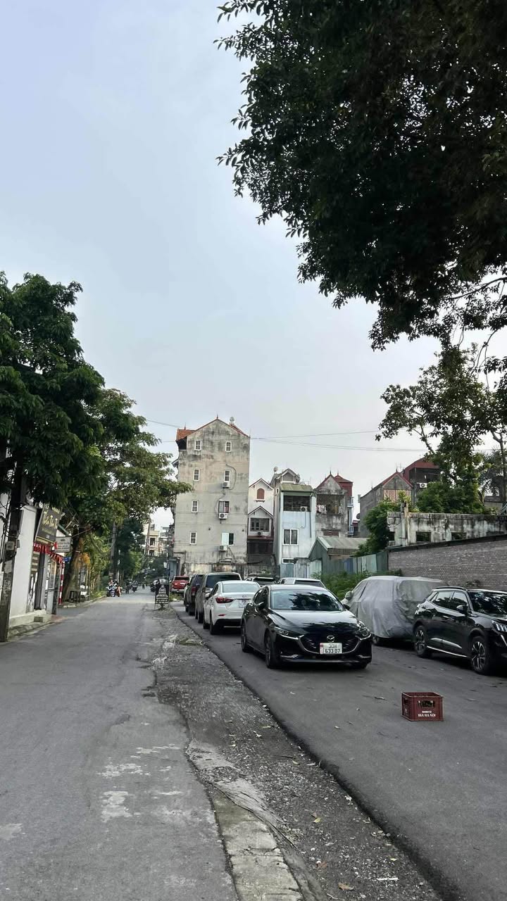 Đất Đức Giang Long Biên 55m² giá 7 tỷ - Sổ đỏ vuông vắn, ô tô tránh nhau!