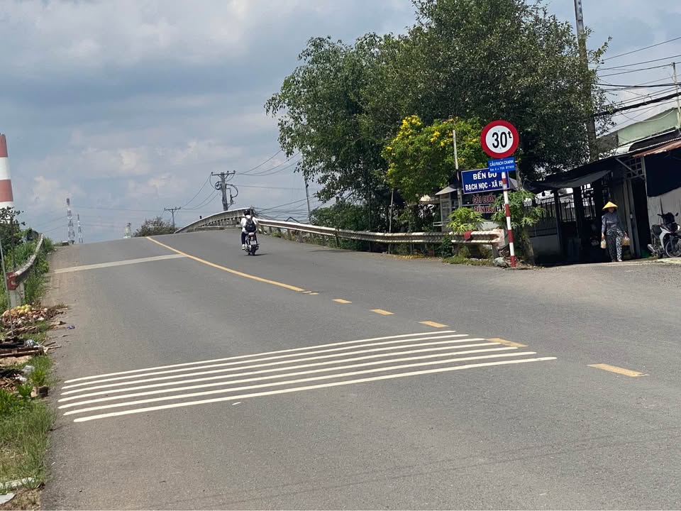 Mảnh vườn 2357m² Phường Phước Thới, Ô Môn chỉ 3.5 tỷ - Cơ hội đầu tư tuyệt vời!