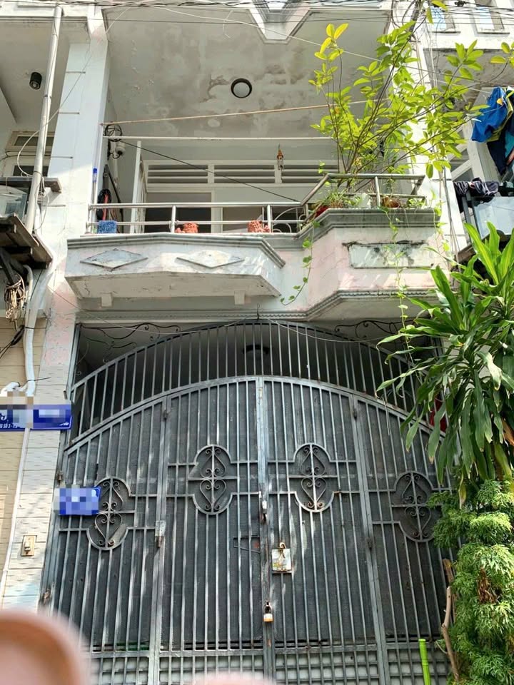 Nhà Gò Vấp 37.4m² giá 4.35 tỷ - Gần Công viên Làng Hoa, Sẵn sàng vào ở!