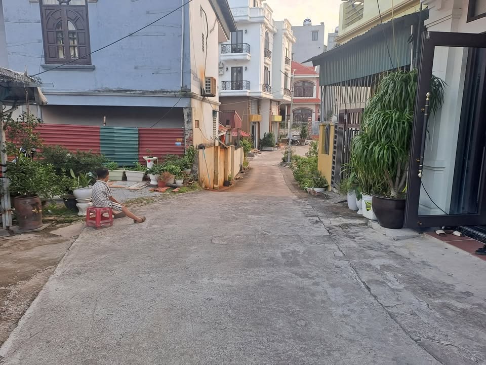 Đất nền lô góc 2 mặt tiền Bãi Cháy 55m² giá 2 tỷ - Đầu tư sinh lời ngay!