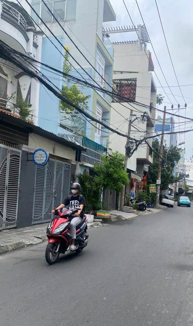 Nhà góc kinh doanh đa ngành Nguyễn Sỹ Sách 60m² giá hơn 5 tỷ - Sổ hồng chính chủ!