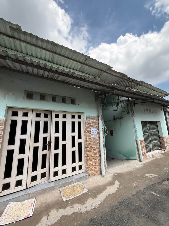 Dãy trọ Dĩ An 210m² giá 3.9 tỷ - Đầu tư sinh lời hấp dẫn!