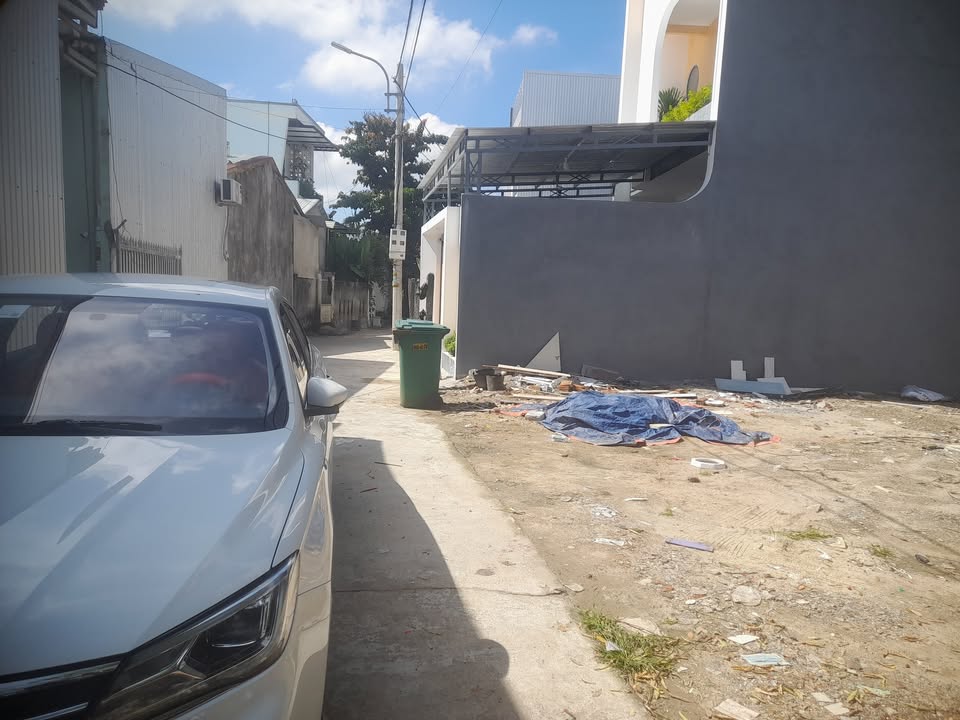 Đất mặt tiền Thôn Lệ Sơn Bắc, Hòa Tiến 125m² giá 2.5 tỷ - Cơ hội đầu tư hấp dẫn!