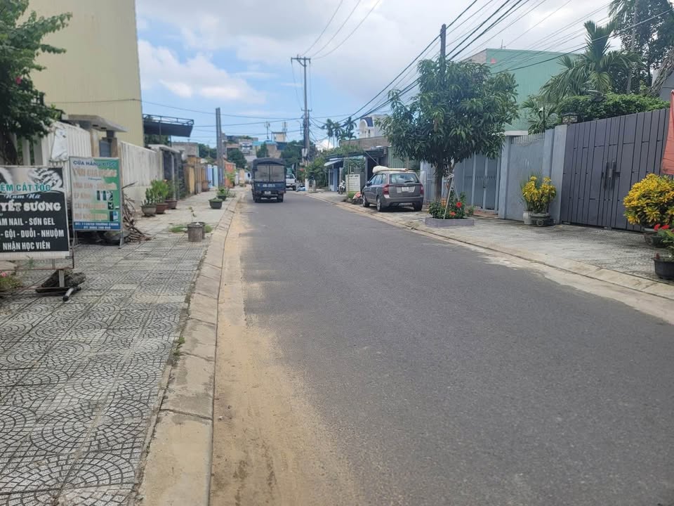 Nhà mặt tiền Đông Phước 1, Cẩm Lệ, 100m² giá 3 tỷ - Đầu tư sinh lời ngay!