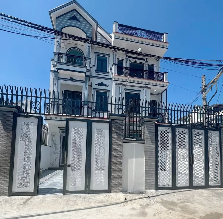 Nhà mới 3 tầng Gò Cây Sung, Nha Trang 115.4m² giá 4.85 tỷ - Thiết kế hiện đại, hẻm ô tô