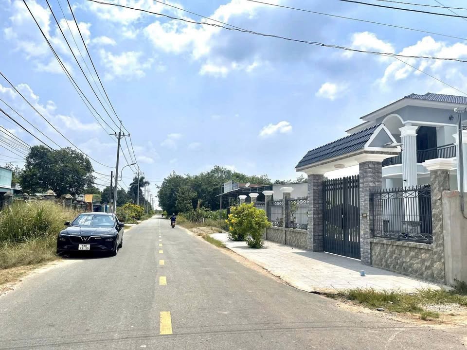 Đất mặt tiền Bến Xúc - An Phú, Củ Chi 750m² giá 5.7 tỷ - Cơ hội đầu tư tuyệt vời!