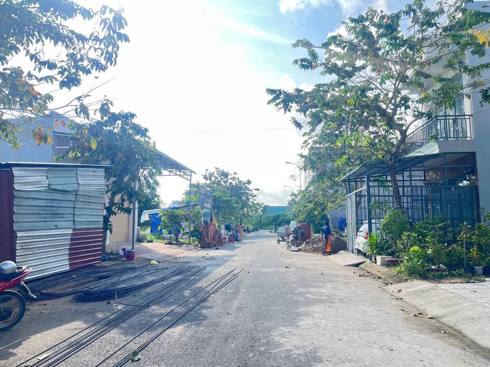 Bán đất nền 180m² đường B7 KDC Phú An, Hưng Phú, Cần Thơ - Giá 4.8 tỷ, vị trí đẹp!