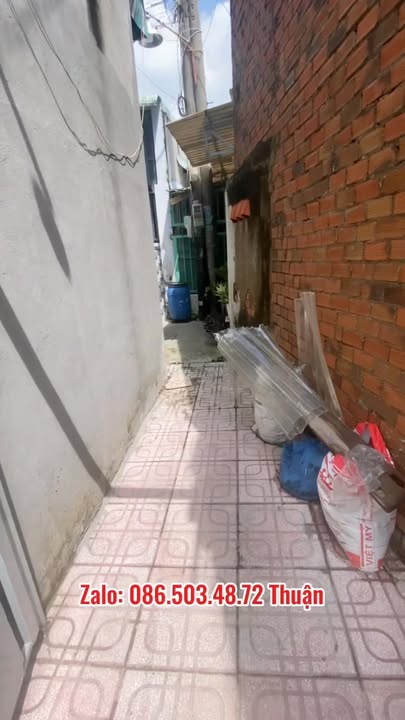 Nhà riêng Dĩ An 85m² giá 2.5 tỷ - Sổ hồng chính chủ, gần sân vận động!