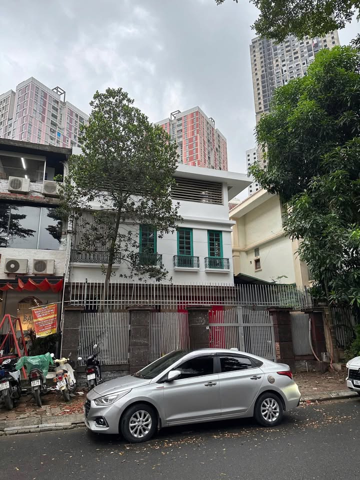 Cho thuê Biệt thự Văn Khê Hà Đông 170m² - Thiết kế 6 phòng ngủ, Bàn giao ngay!