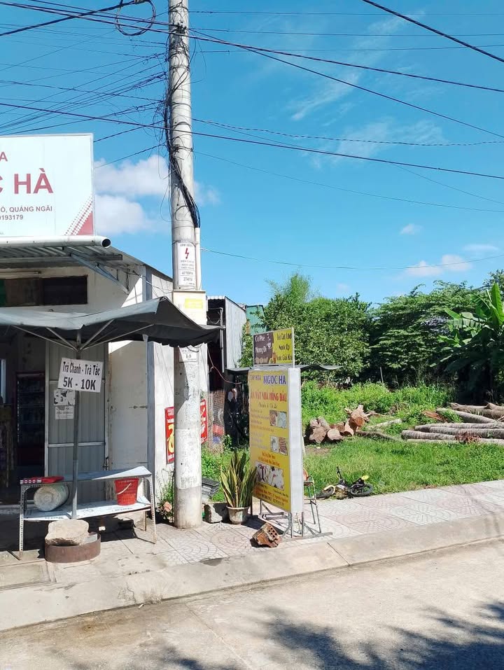 Đất mặt tiền đường Trương Định, Đức Phổ 200m² - Kinh doanh thuận lợi, giá thỏa thuận!