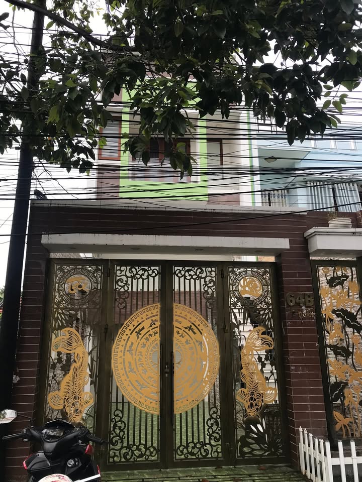 Nhà phố Cam Ranh 142m² giá 6.669 tỷ - Mặt tiền đường Lê Duẩn, gần biển!