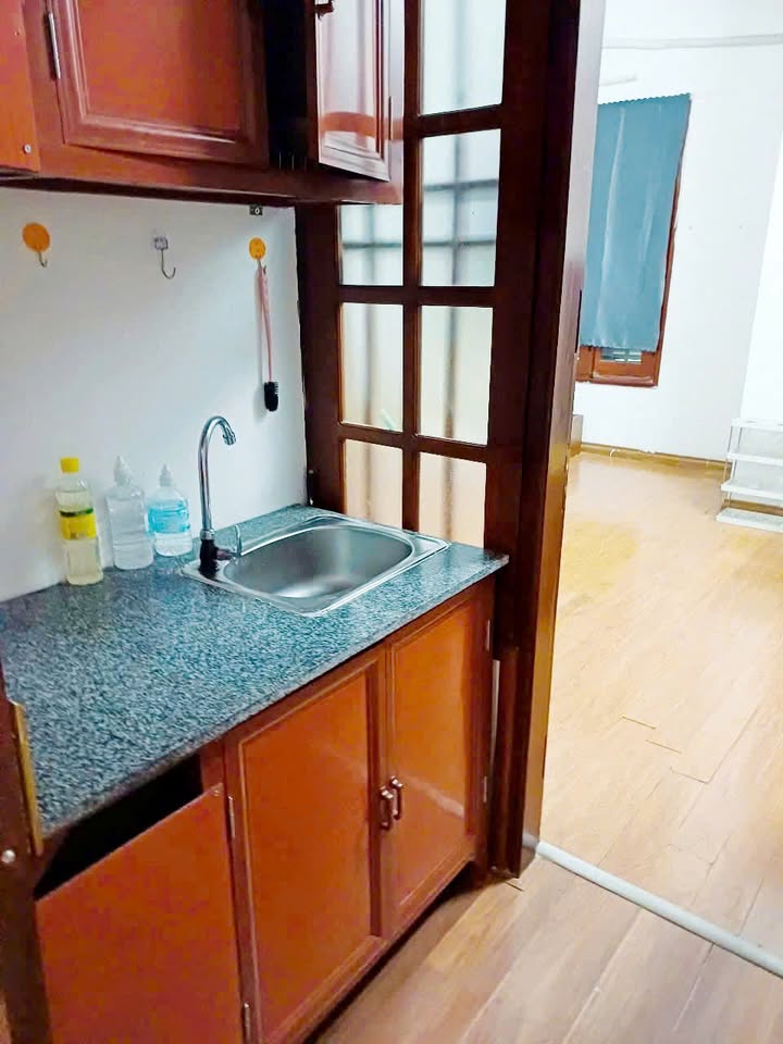 Nhà cho thuê tại Cầu Giấy 35m² giá 5.2 triệu - Không chung chủ, ở được ngay!