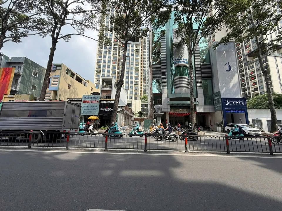 Đất mặt tiền 208-210 Đường 3/2, Quận 10 - Cơ hội đầu tư tuyệt vời!