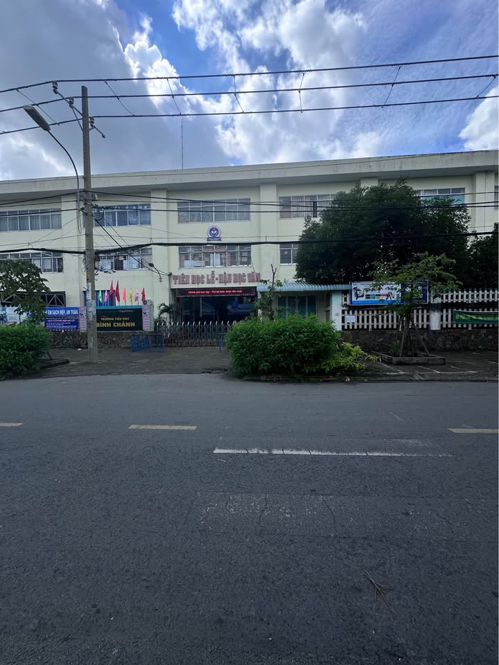 Đất thổ cư Bình Chánh 210m² giá 5.4 tỷ - Sổ hồng chính chủ, đầu tư sinh lời!