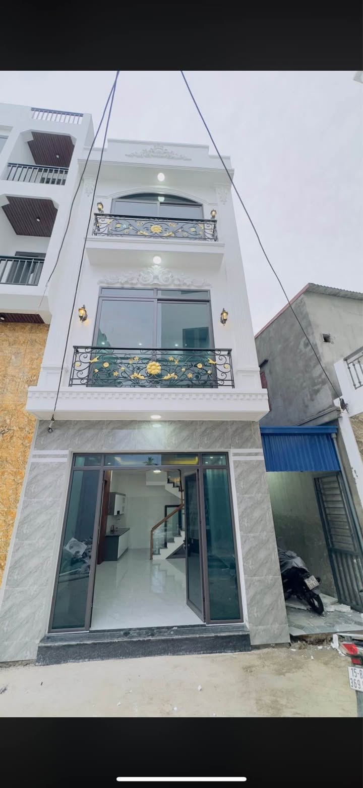 Nhà 3 tầng An Hải 44m² giá 2.2 tỷ - Ngôi nhà đẹp, ô tô vào tận cửa!