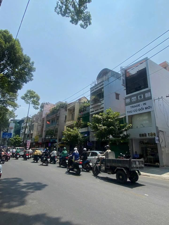 Nhà mặt tiền Trần Quang Khải, Q.1, 44.8m² giá 19 tỷ - Cơ hội đầu tư tuyệt vời!