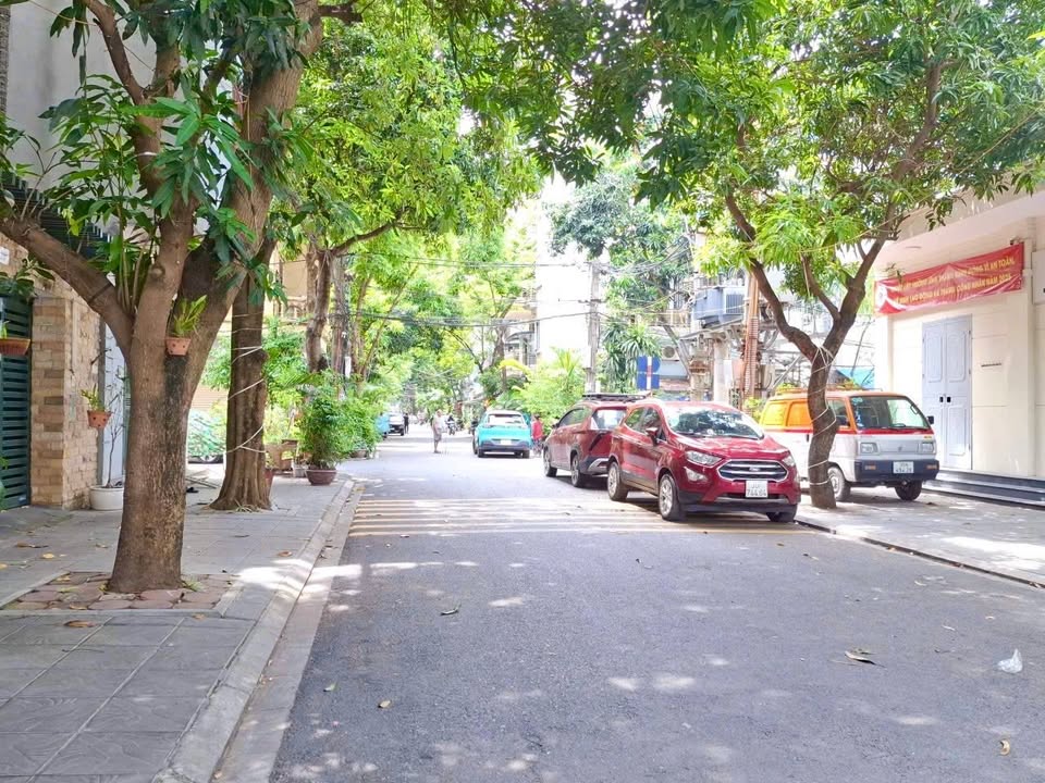 Đất phân lô quân đội 918 Long Biên 80m² giá thỏa thuận - Vị trí đắc địa cạnh sân golf!