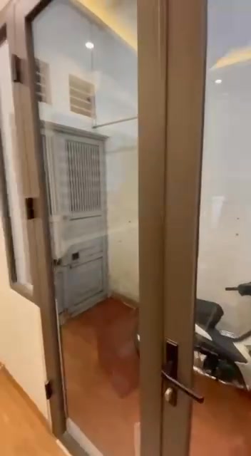 Nhà nguyên căn tại ngõ 273 Âu Cơ 80m² giá 8 triệu - Sẵn sàng vào ở ngay!