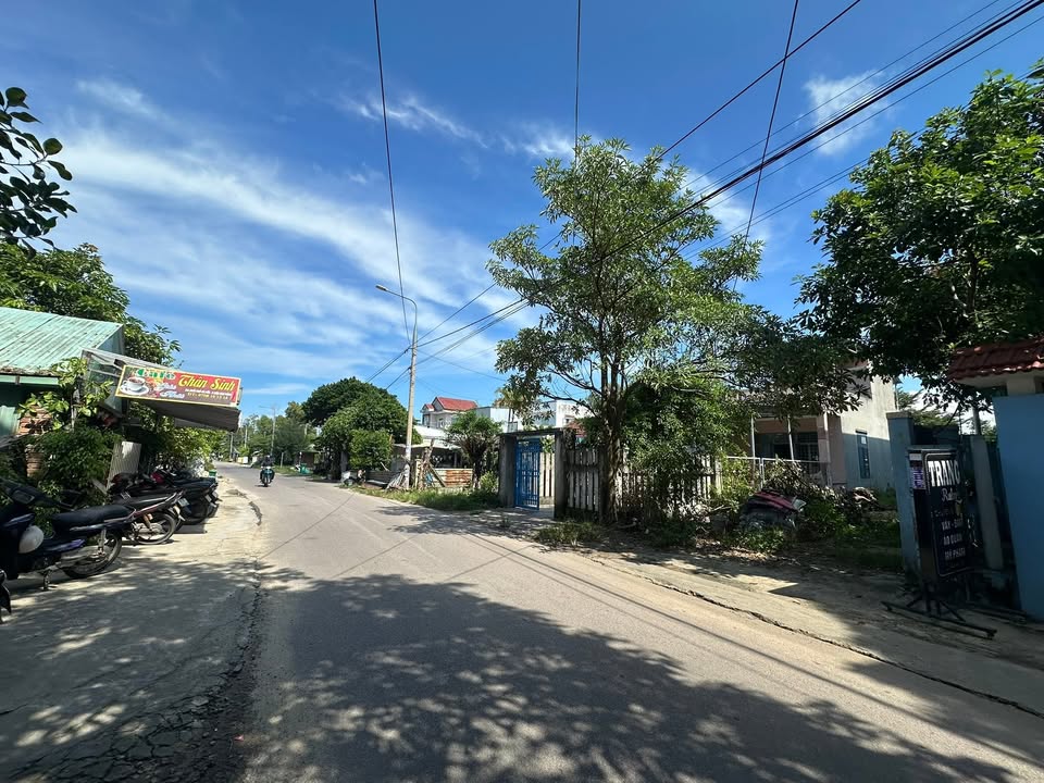 Đất nền mặt tiền Dũng Sĩ Điện Ngọc 177m² giá 3.3 tỷ - Kinh doanh sầm uất!