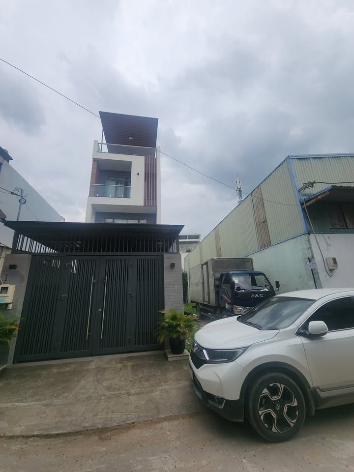 Đất Phước Long B Thủ Đức 108m² giá 8.5 tỷ - Tiềm năng đầu tư mạnh!