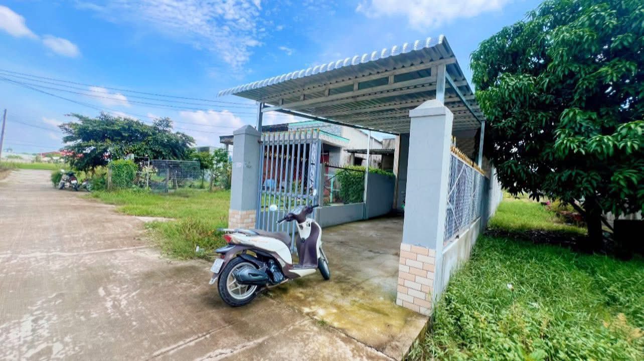 Đất thổ cư xã Mỹ Hạnh Nam, Đức Hòa 200m² giá 1.5 tỷ - Sổ hồng riêng chính chủ!