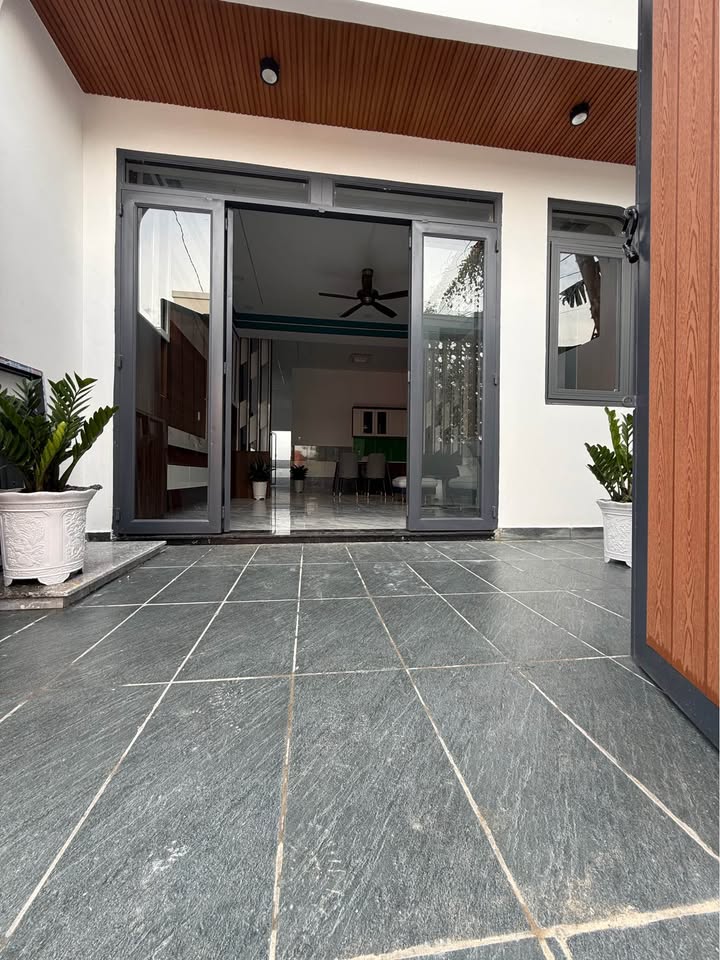 Nhà cấp 4 mới xây tại xã Mỹ Hạnh, Đức Hòa 95m² giá 1.95 tỷ - Sổ hồng riêng, chính chủ!