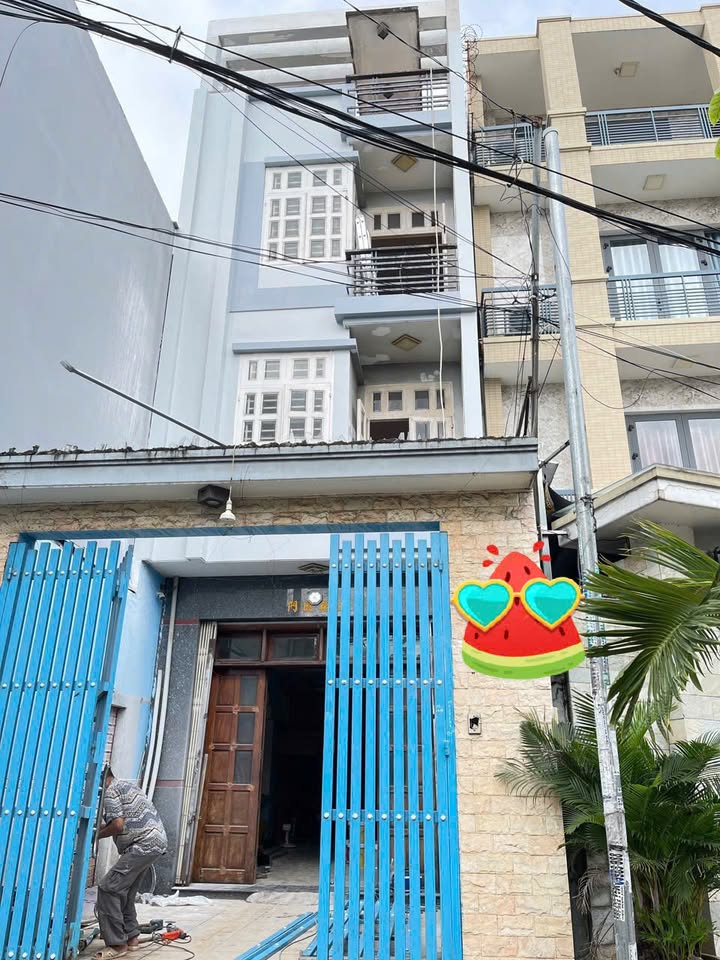 Nhà mặt tiền 4 tầng tại Sòng Hành, Quận 12 - Giá chỉ 22 triệu/tháng!