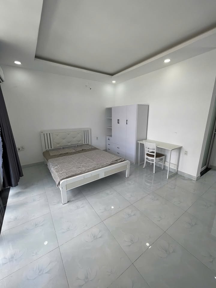 Nhà đẹp cho thuê trên đường Nguyễn Thị Búp, quận 12 - Giá 15 triệu/tháng, nội thất đầy đủ!