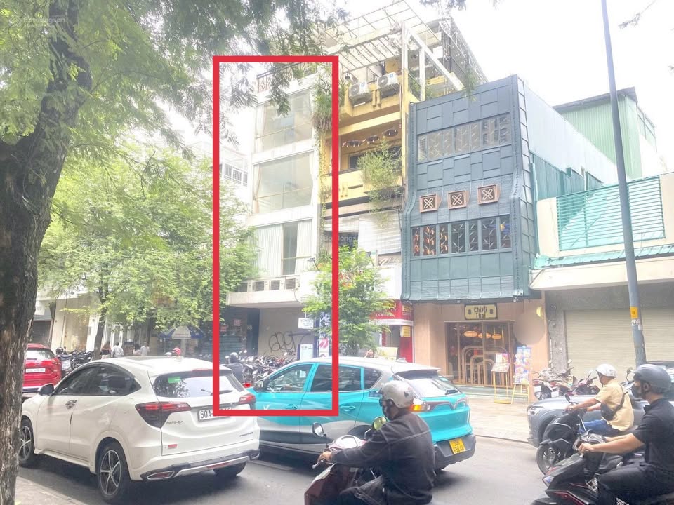 Nhà mặt tiền Lý Tự Trọng, Quận 1 giá thuê thỏa thuận - Cơ hội kinh doanh tuyệt vời!