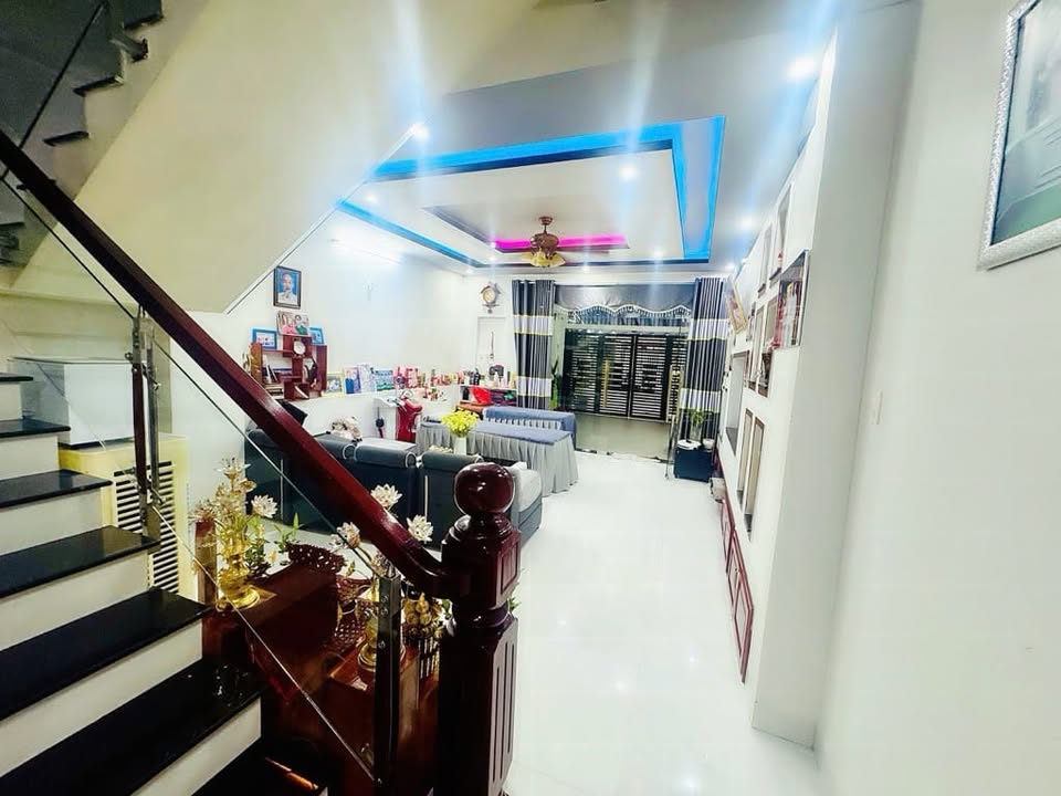 Nhà mặt tiền kinh doanh đường Bùi Giáng, Đà Nẵng 90m² giá chỉ 7 tỷ - Đầu tư sinh lời ngay!