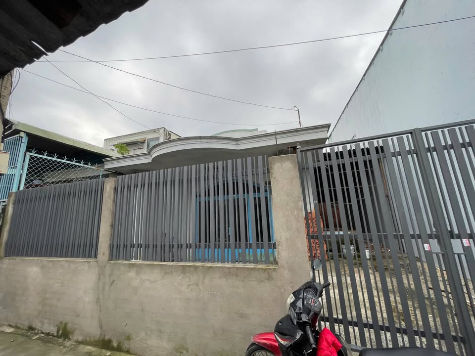 Nhà cấp 4 hẻm xe hơi đường Trung Mỹ Tân Xuân, 153m² giá 4.4 tỷ - Tiện xây mới!