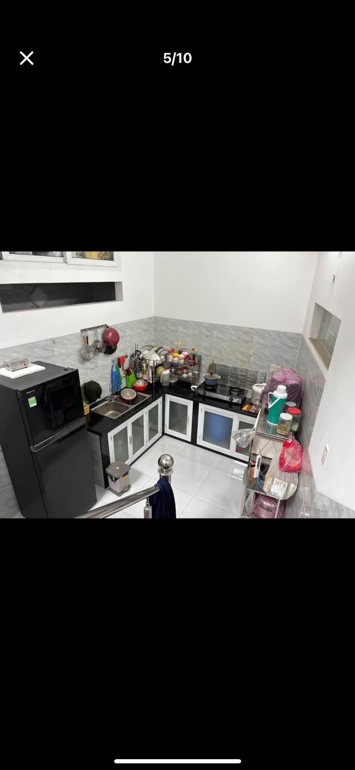 Bán nhà 3 tầng phường Tây Nha Trang 81.8m² giá 3.55 tỷ - Kiến trúc kiên cố, vị trí thuận lợi!