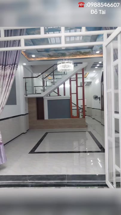 Nhà đẹp Bà Điểm 85m² giá 5 tỷ - Sổ hồng riêng, tiện ích đầy đủ!