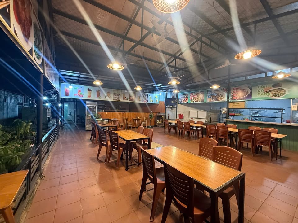 Cho thuê mặt bằng quán ăn tại Hội An - Thoáng rộng, sẵn sàng kinh doanh!