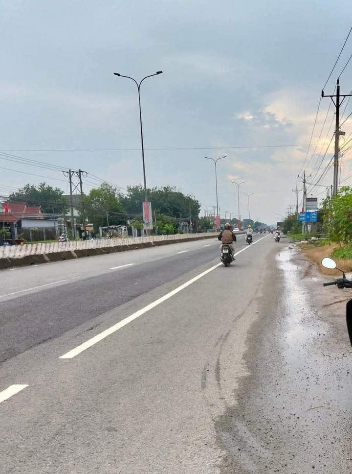 FrontHouse Tân Bình Bắc Tân Uyên 228m² giá 3 tỷ - Vị trí đẹp, kinh doanh thuận lợi!