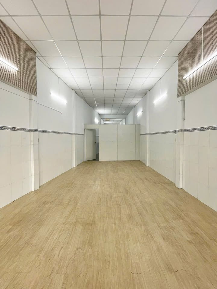 Nhà trệt mặt tiền đường 30/4, Tân An, Cần Thơ - Giá 10 triệu/tháng, thuận tiện kinh doanh!