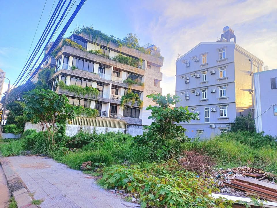 Đất nền Đường Mỹ Khê 4 Đà Nẵng 850m² giá 140 tỷ - Vị trí đắc địa gần biển!