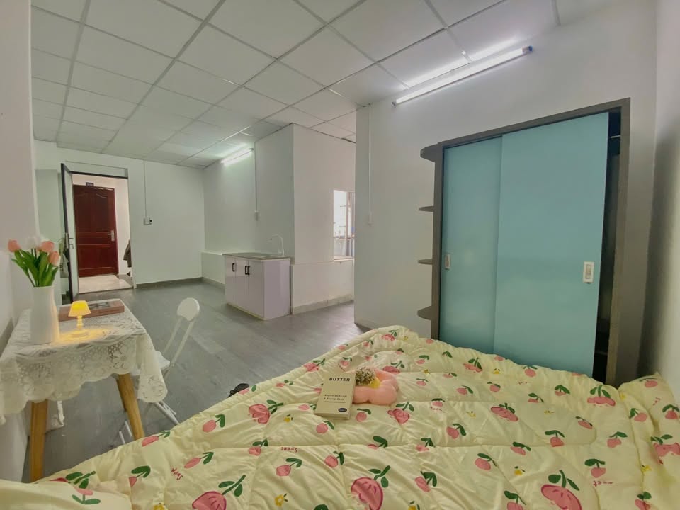 Phòng Studio Lê Văn Quới, Bình Trị Đông 30m² giá 3.3 triệu - Nhà mới hiện đại, cửa sổ trời thoáng mát!