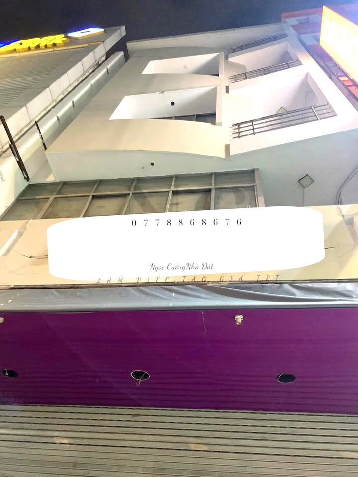 Nhà mặt tiền Khánh Hội, Quận 4, 96m² giá 80 triệu - Kinh doanh ngay!