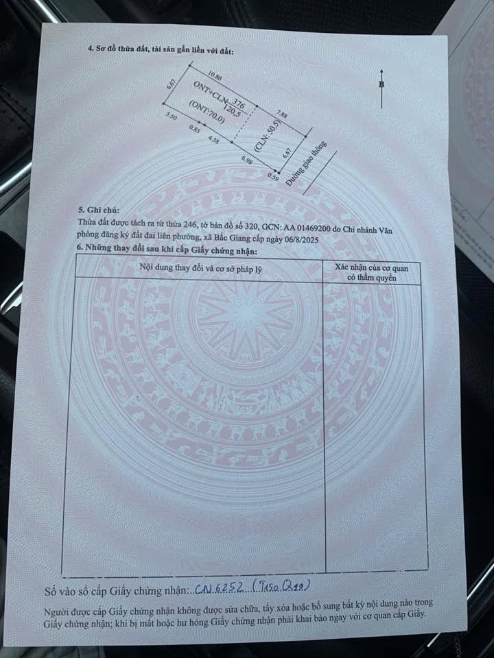 Bán đất Xóm Bắc, Đồng Việt, Yên Dũng 120m² - Hướng hồ mát mẻ, sổ đỏ chính chủ!